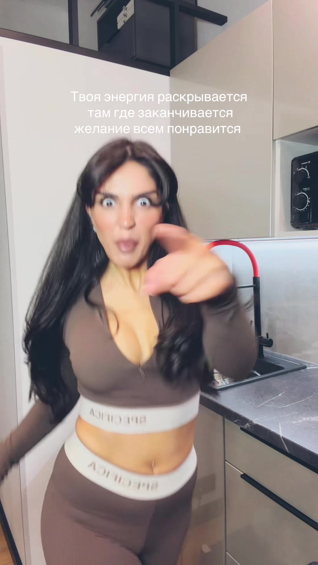 @KRISTALIA 💎