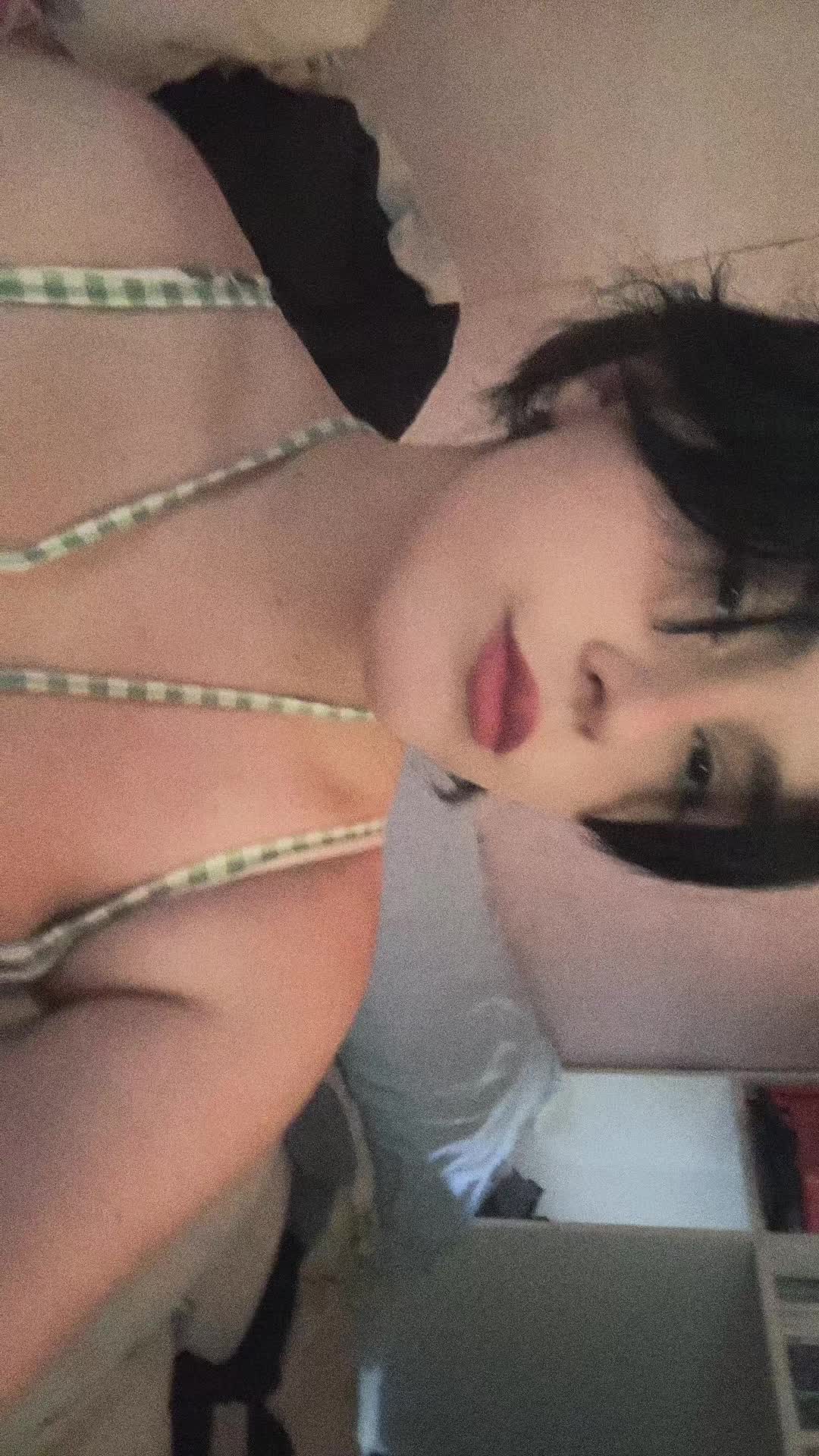 @kellogzz