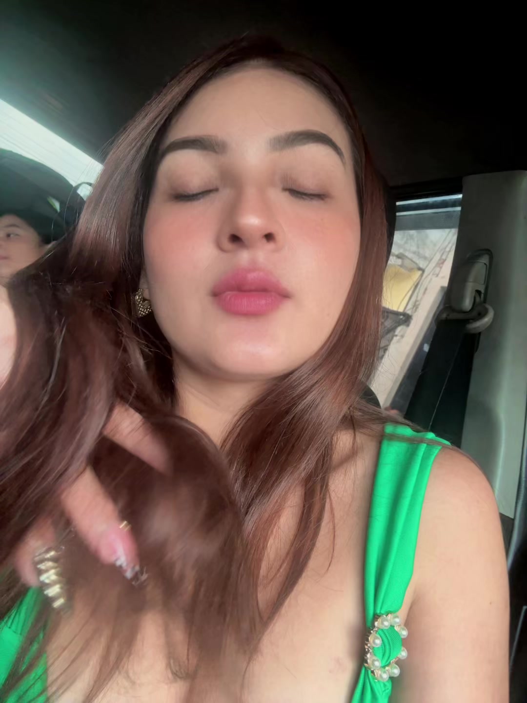 @𝓝𝒾𝓚𝒾 ❥&rarr;🍒