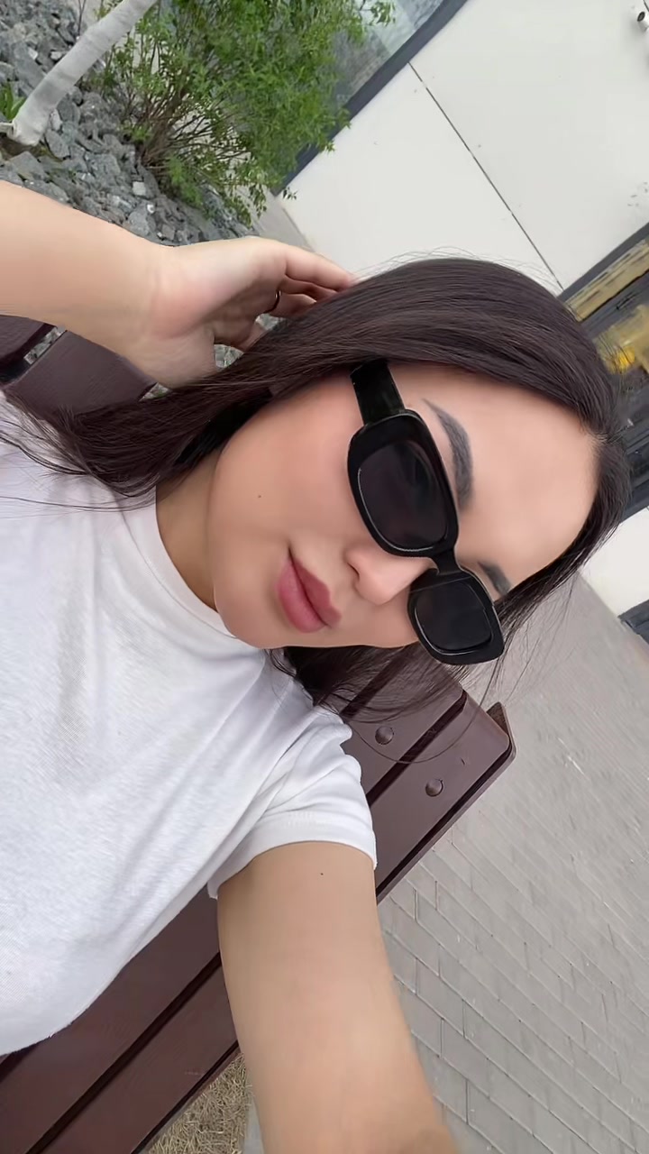 @ღ L A U R A ღ