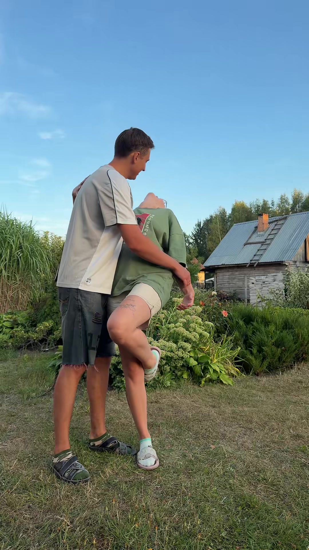 @Лора Олеговна🤪