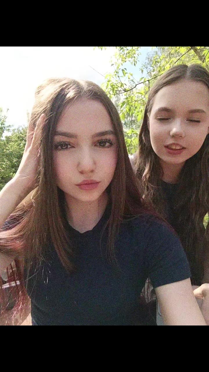 @Каролина