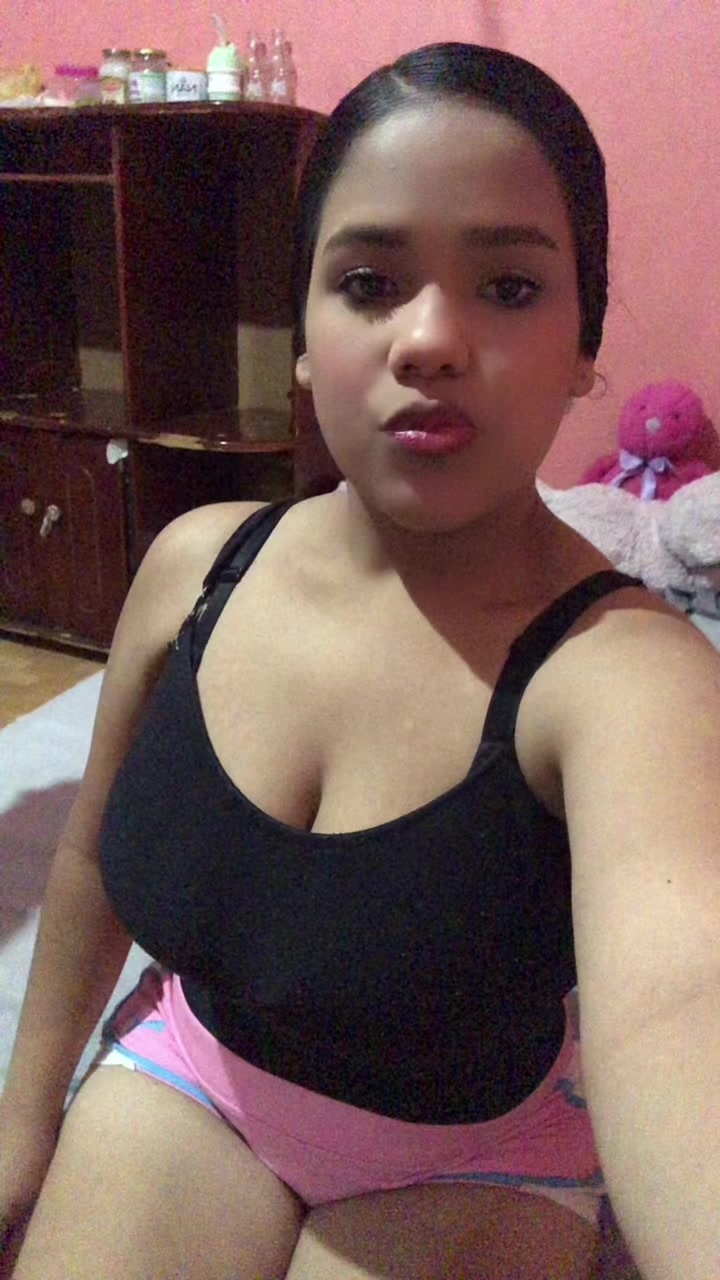 @Ela🌷💚
