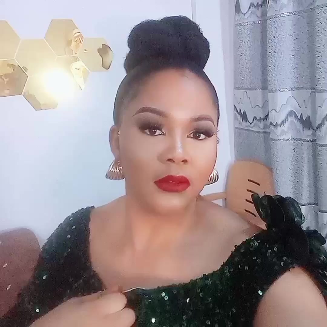 @Trishglow