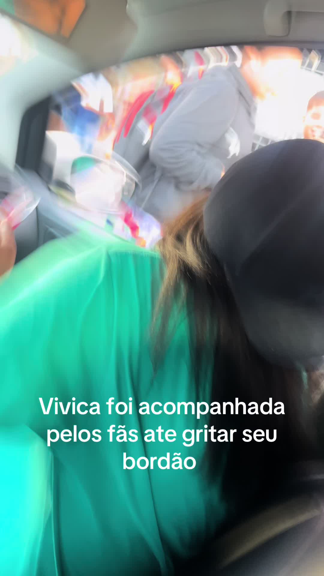 @o que vivica está fazendo??