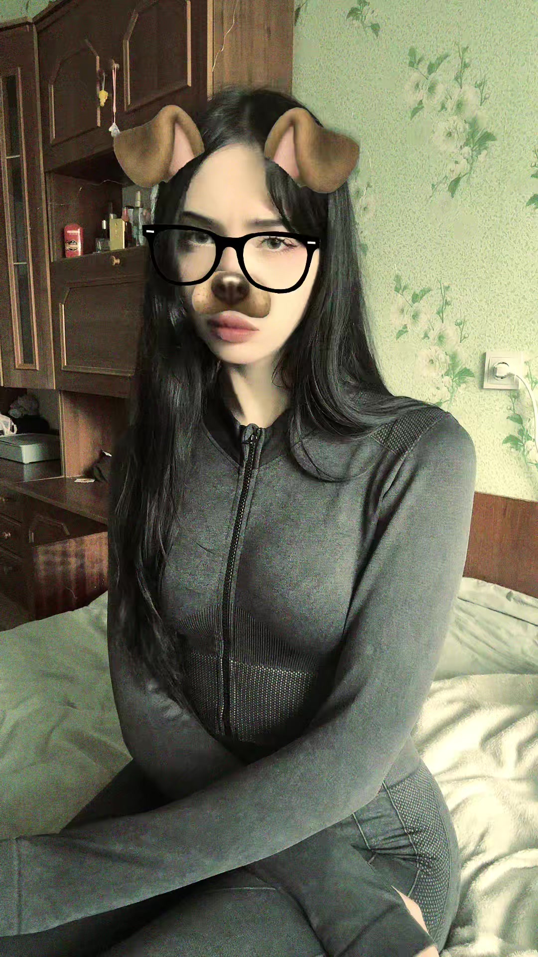 @rei)