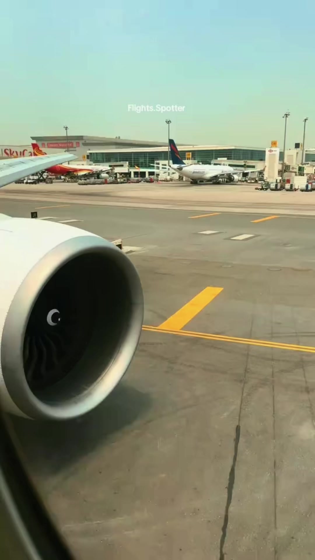 @Flights.spotter 🇦🇪