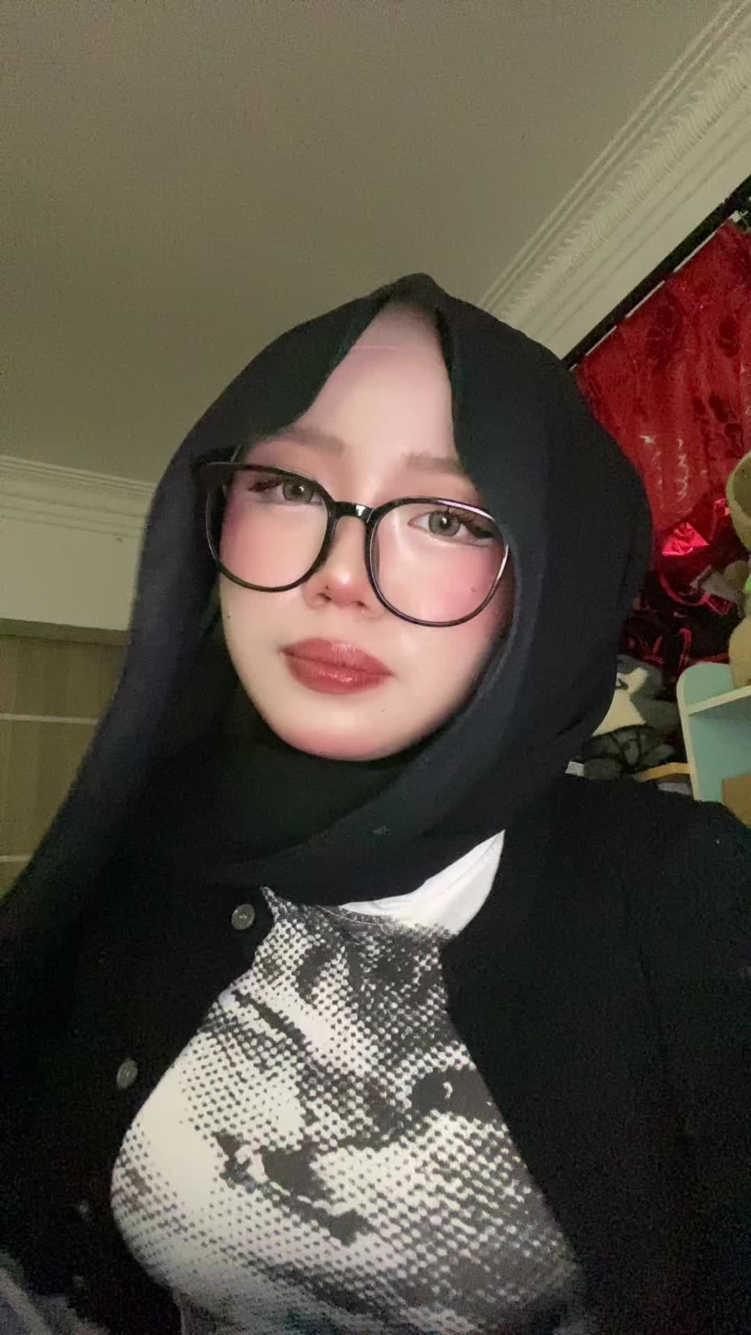 @ع