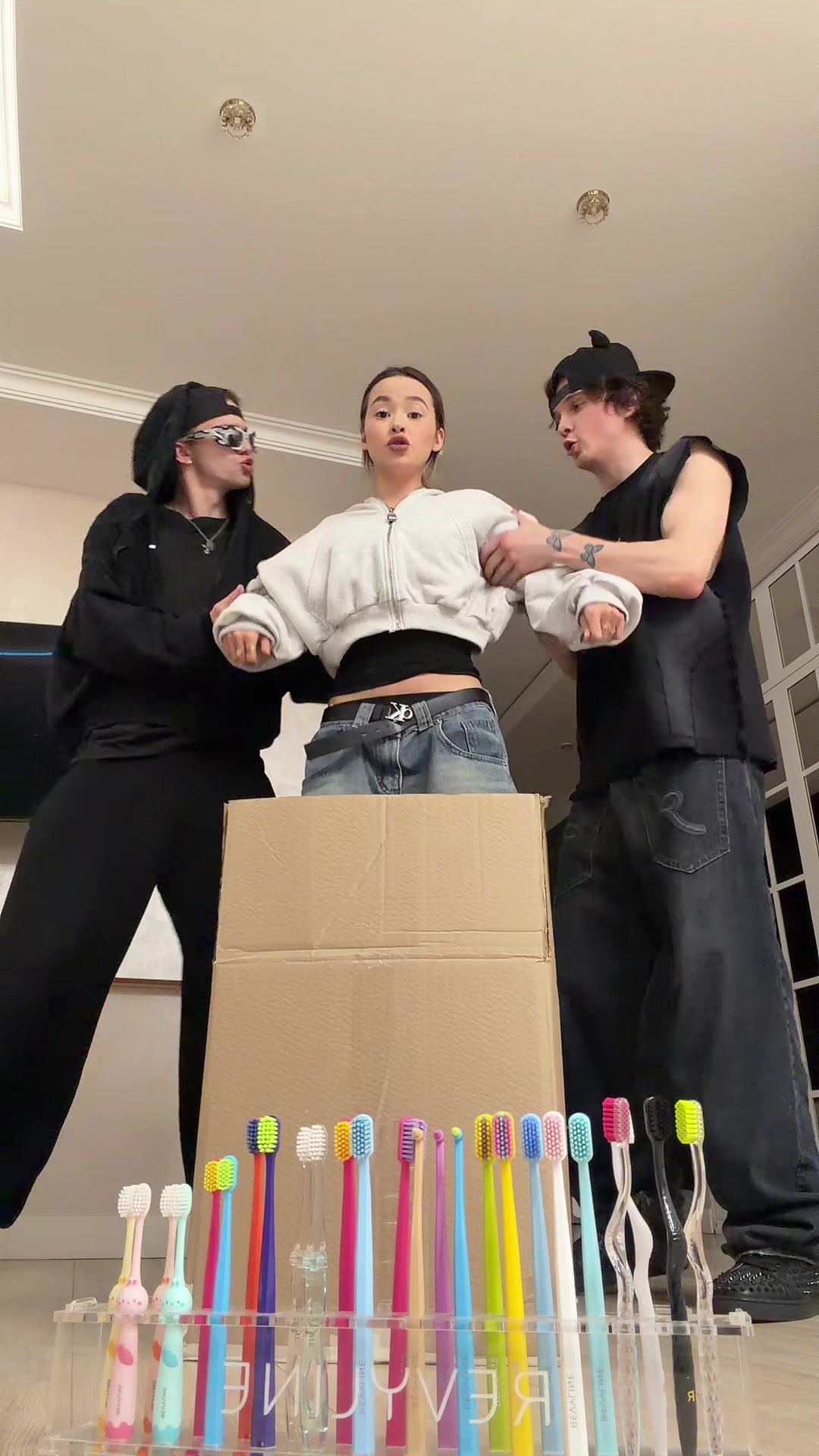 @Лейла