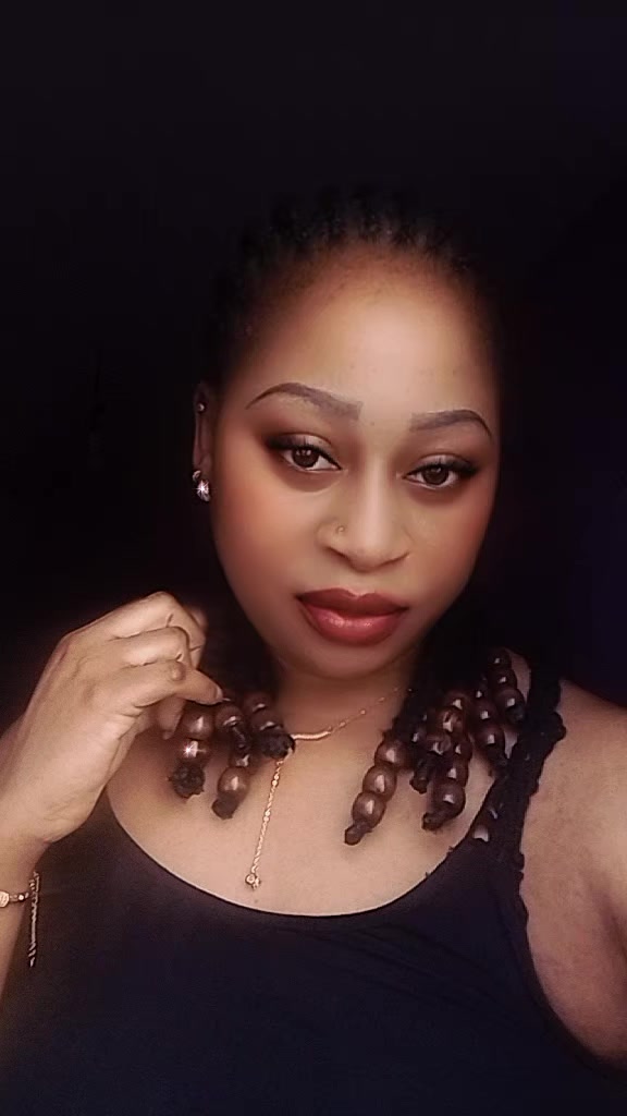 @Queentee001