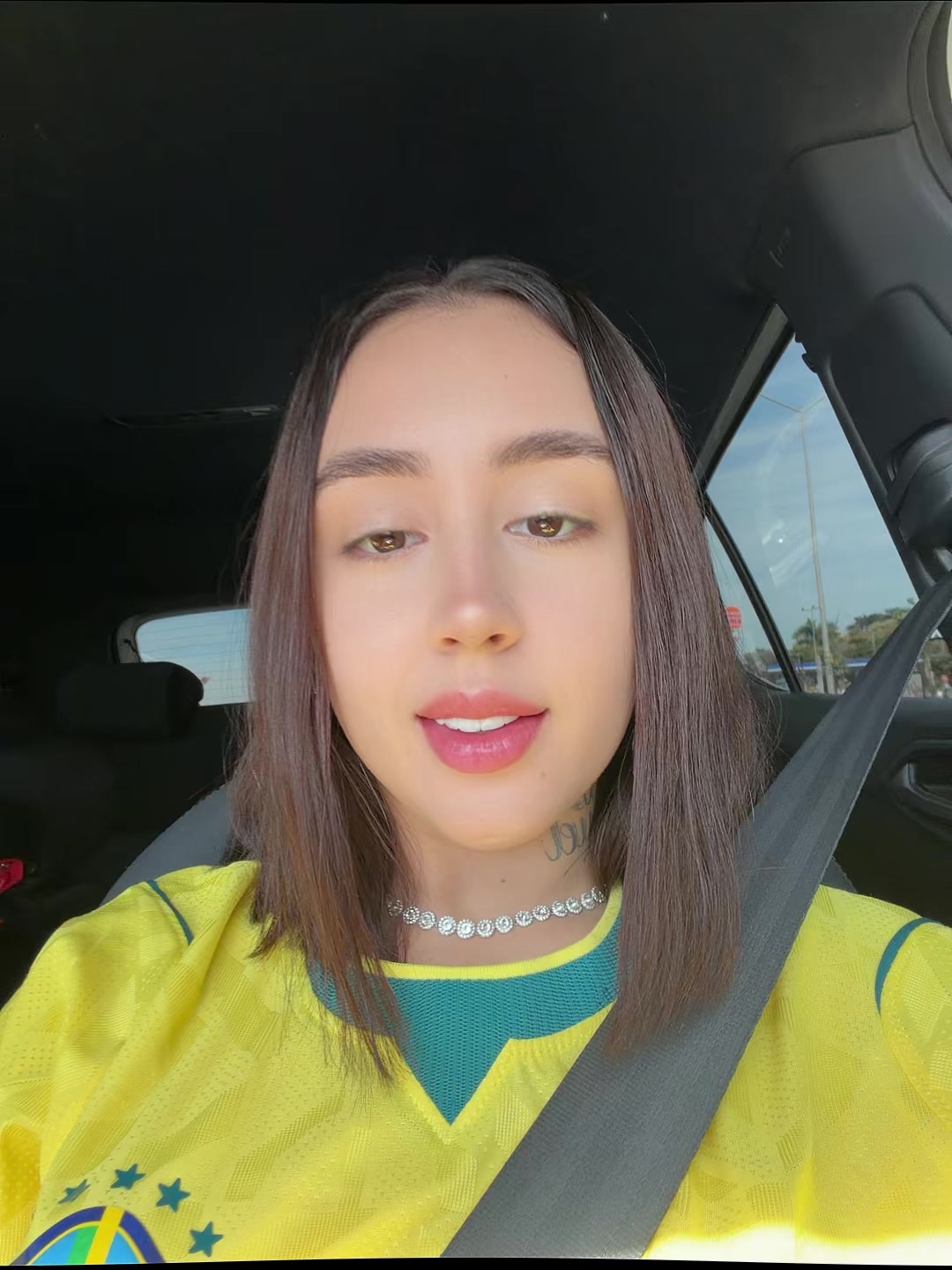 @Giulia Gusmão 🐝