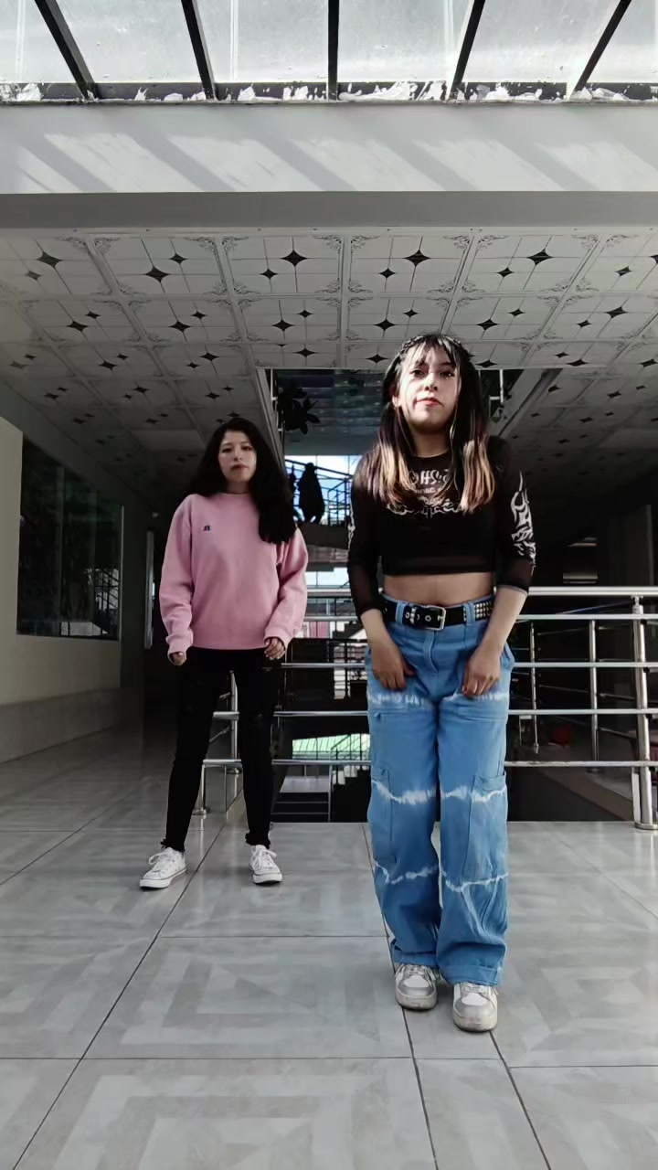 @AleMejiaDance