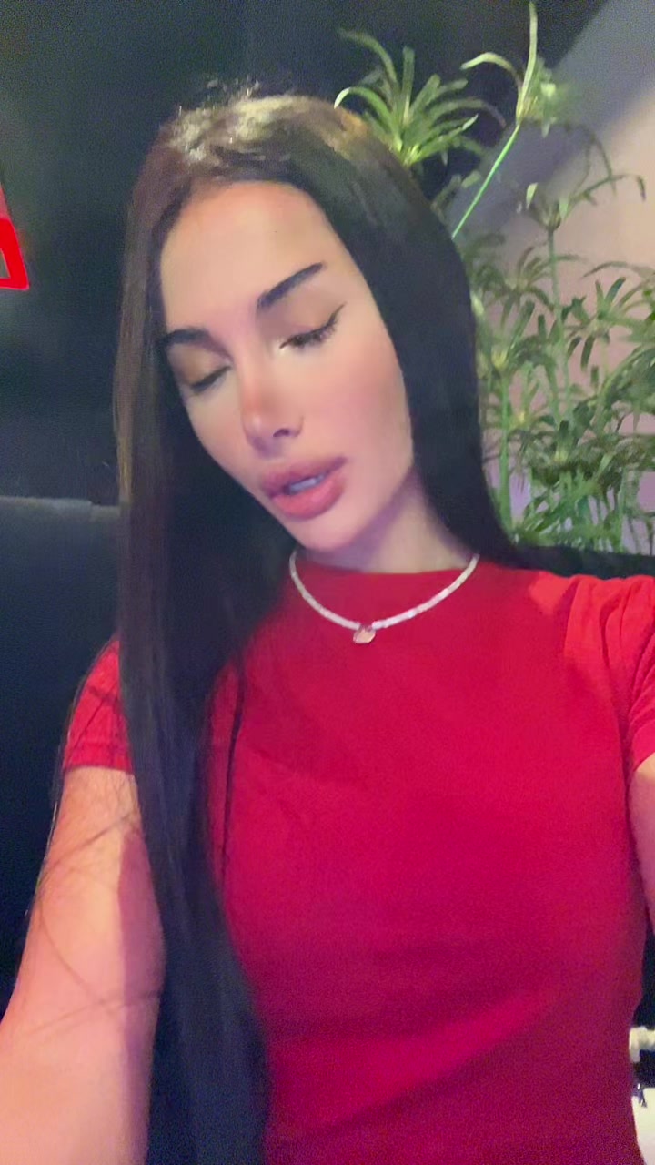 @saraborhann