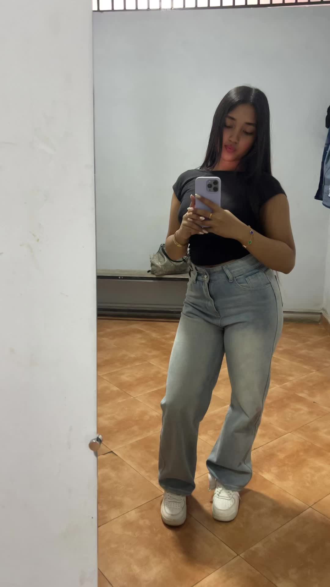@Alexia mahatoky