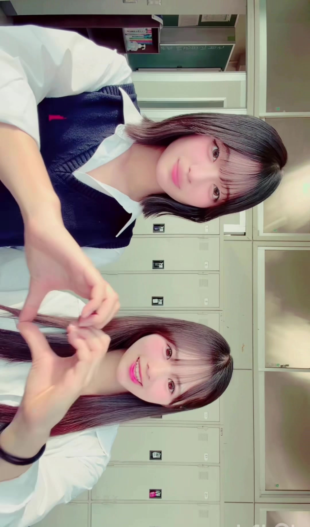 @世奈