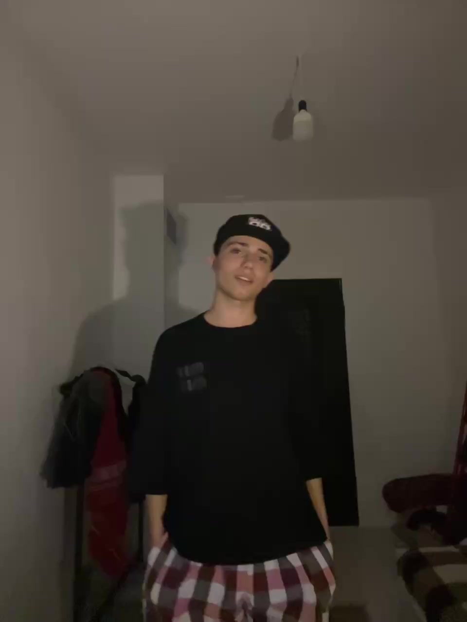 @𝘁𝗵𝗲𝗺𝗮𝗵𝗱𝗶