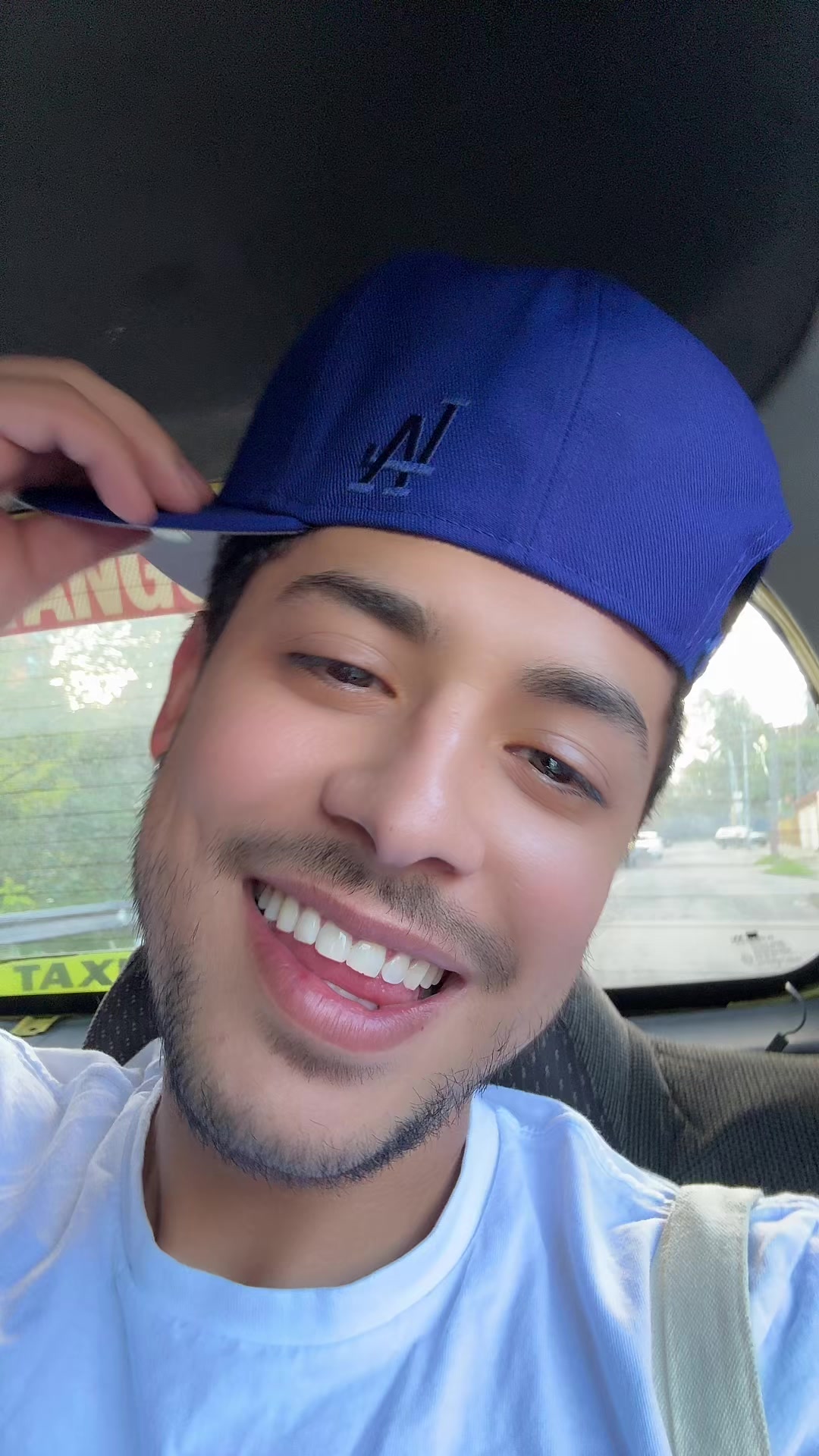 @MoreRV