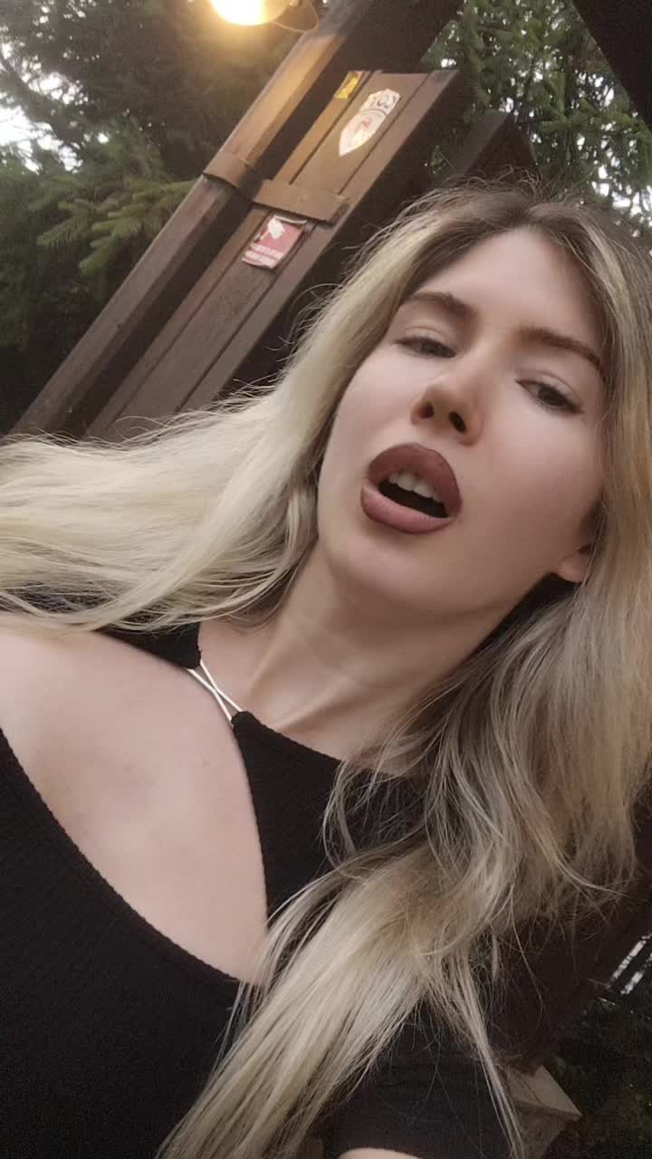 @Niki 💗