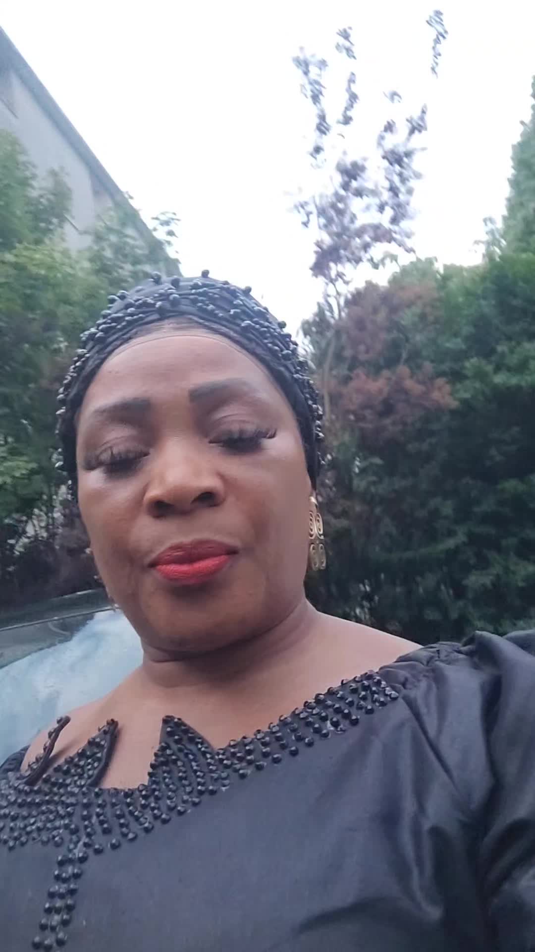 @Expensive Nana Yaa