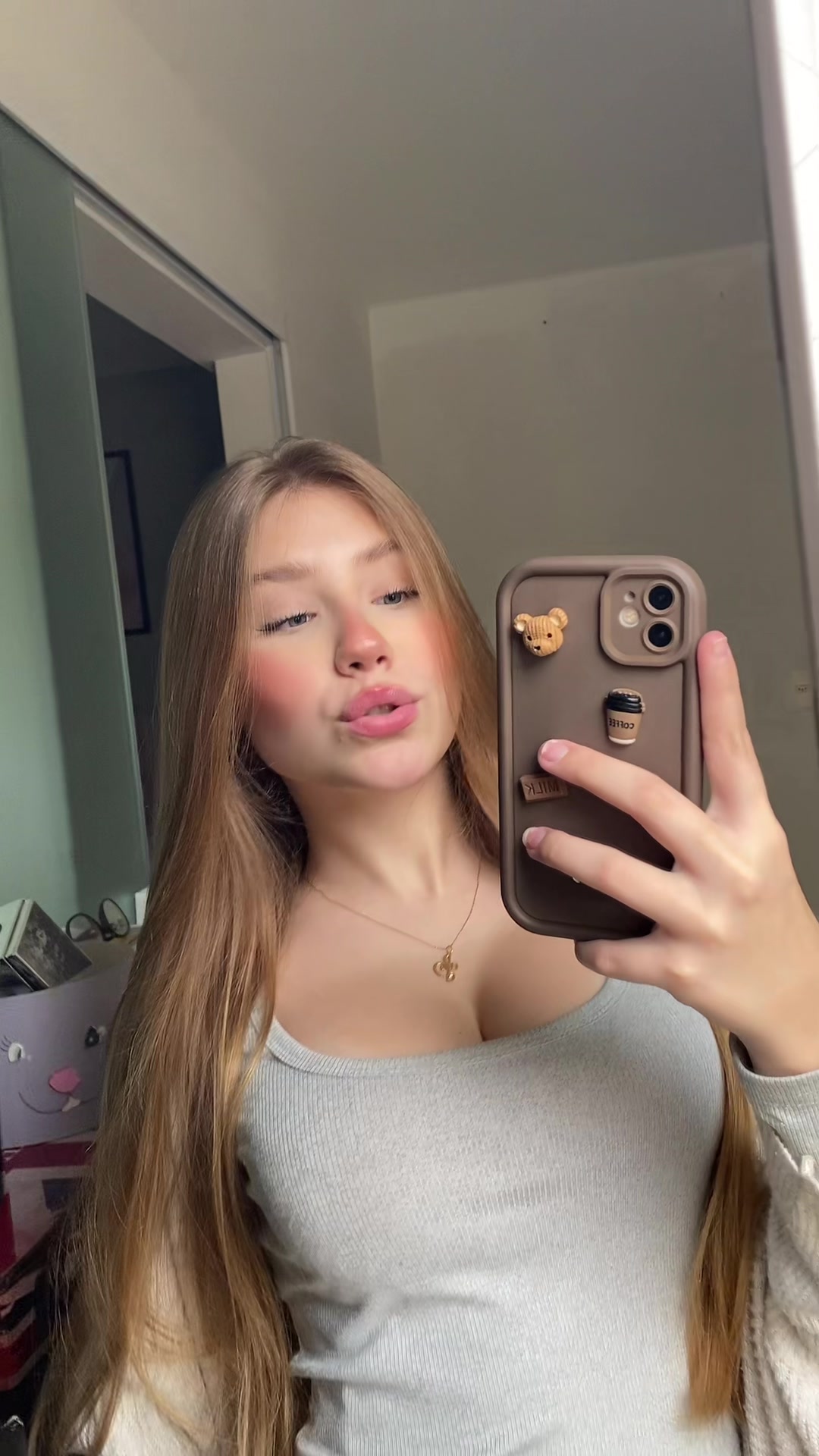 @Larapmendonca_