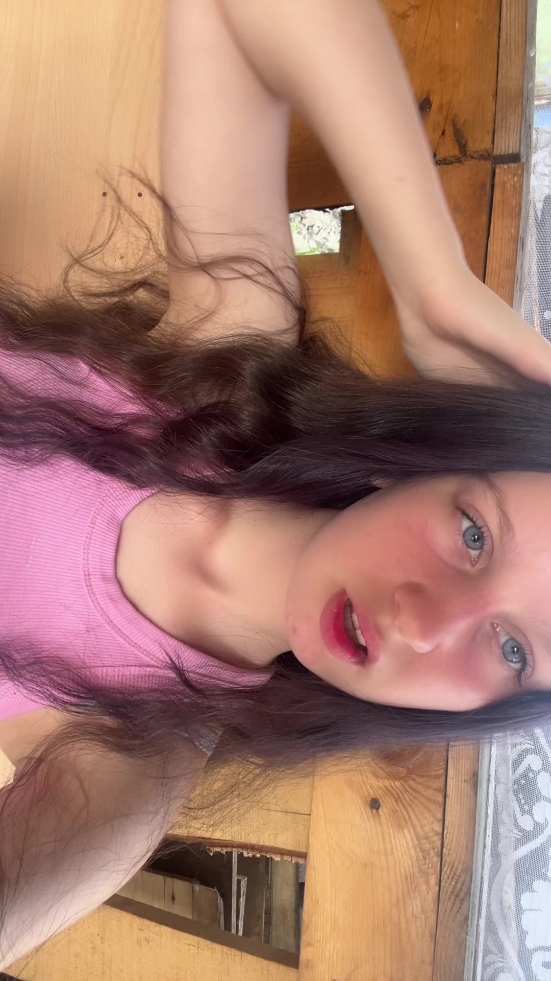 @KARINA:)