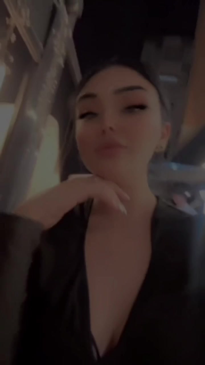 @🌸 Méry 🦩
