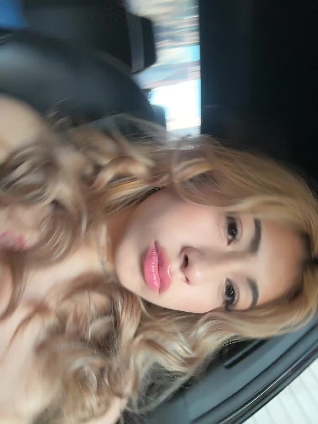 @Emiiiii