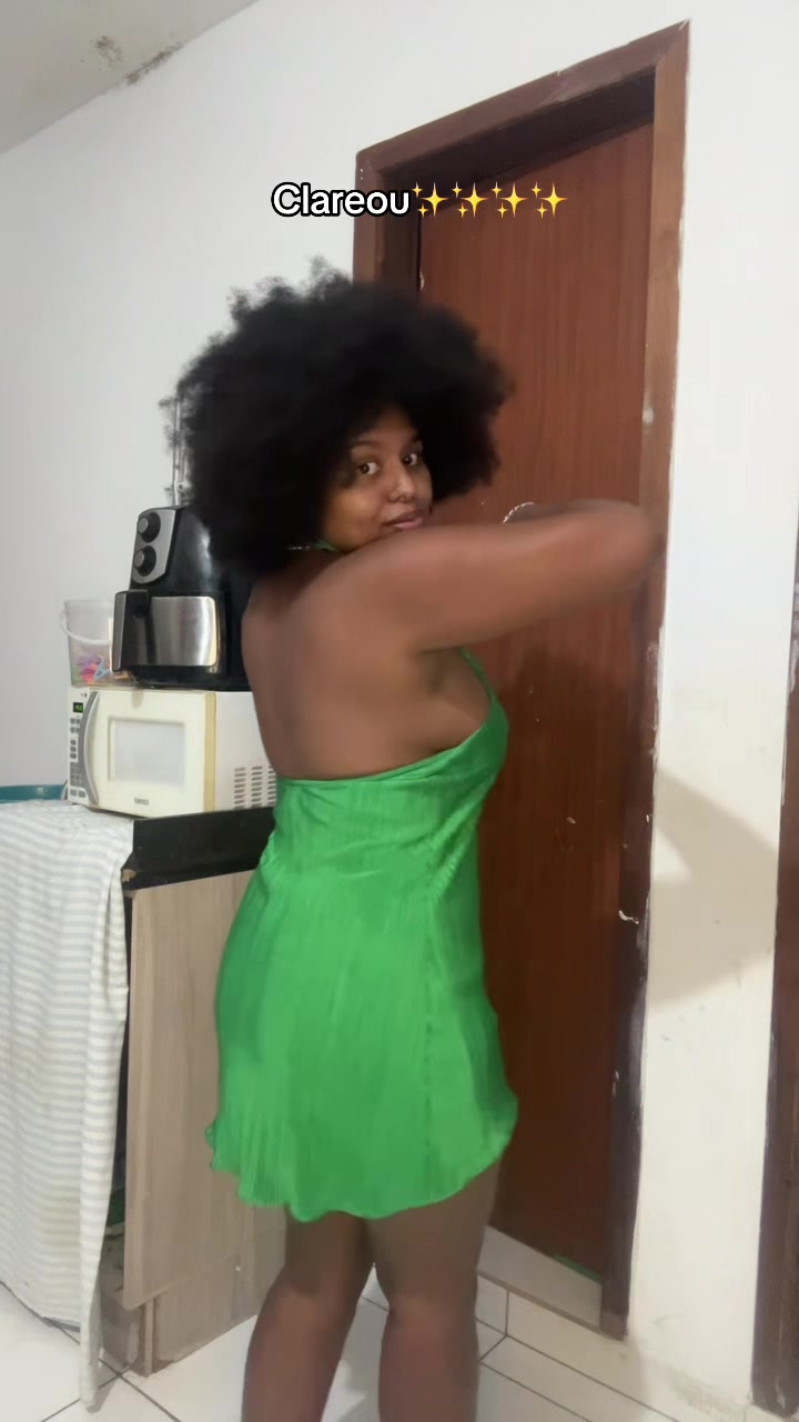 @hellenfigueira