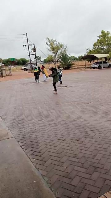 @bathabile makakaba