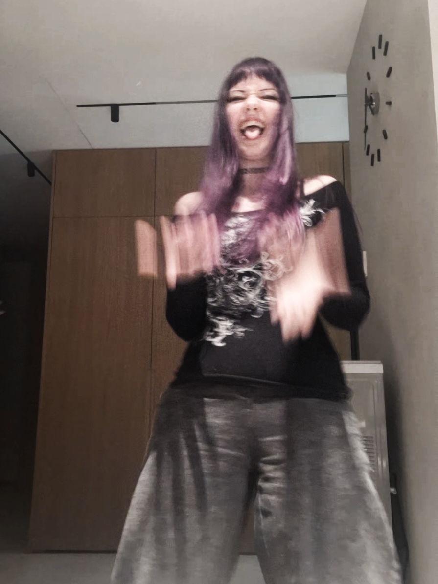 @𝐅𝐨𝐛𝐢𝐲𝐚