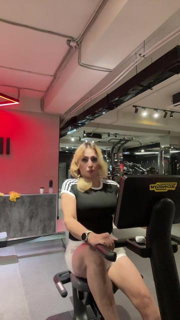 @Elya-🔱🔱🔱Tik Tok Star🔱🔱🔱