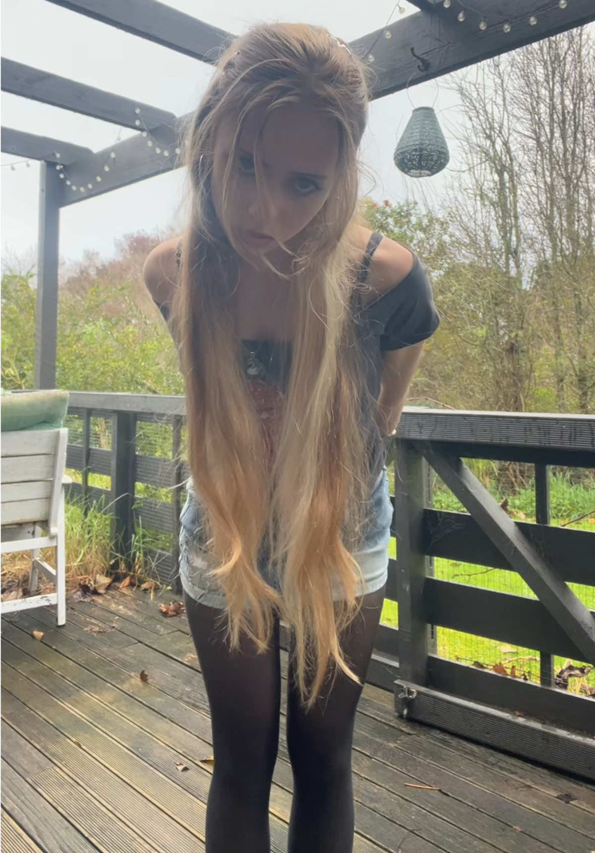 @Lo
