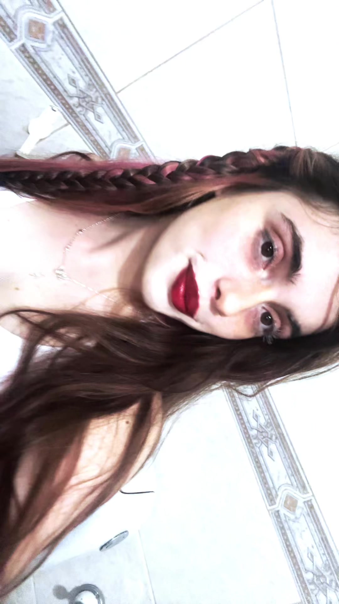 @Mai