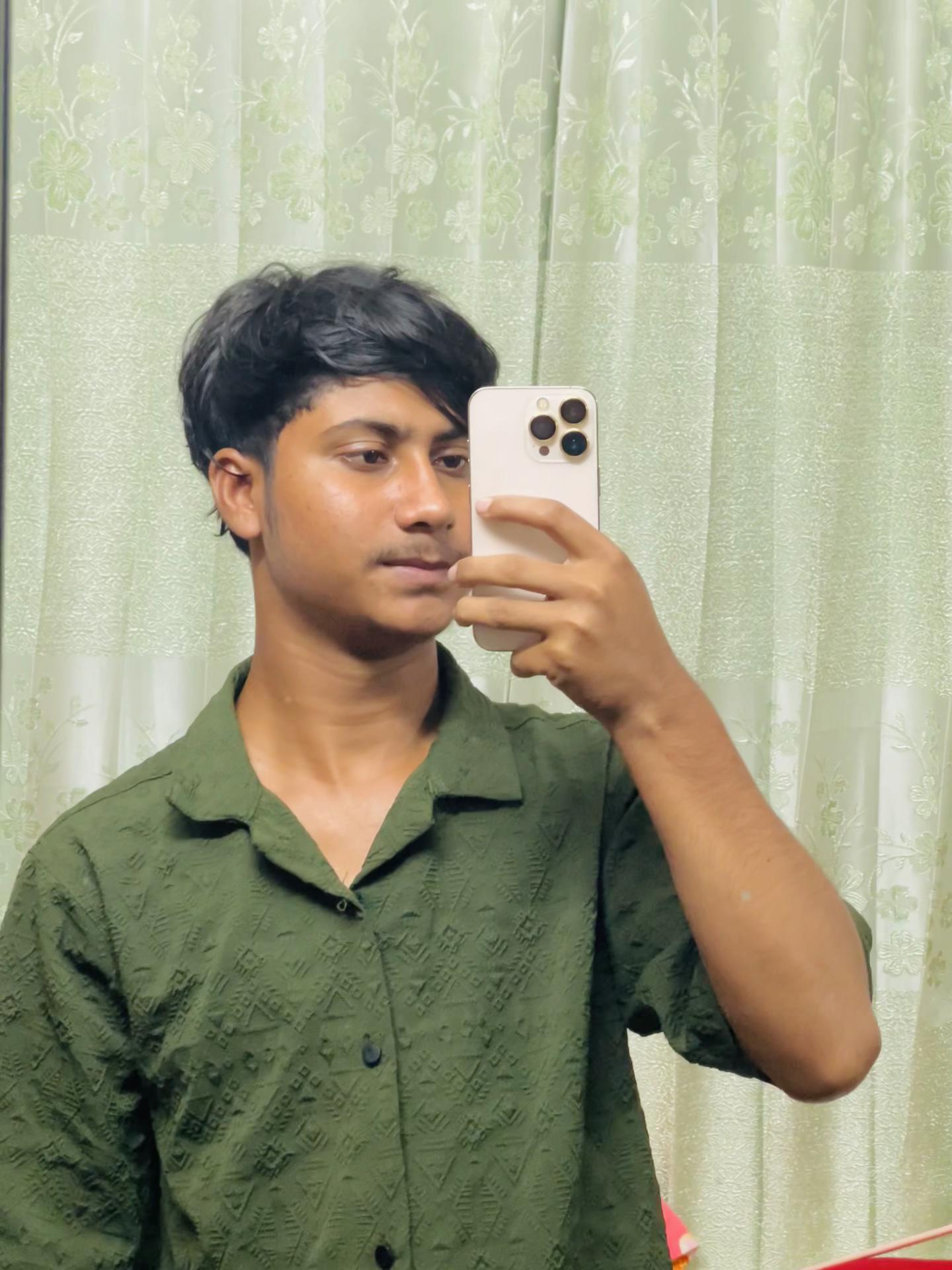 @đ¯đđđ
đđ......Bbz