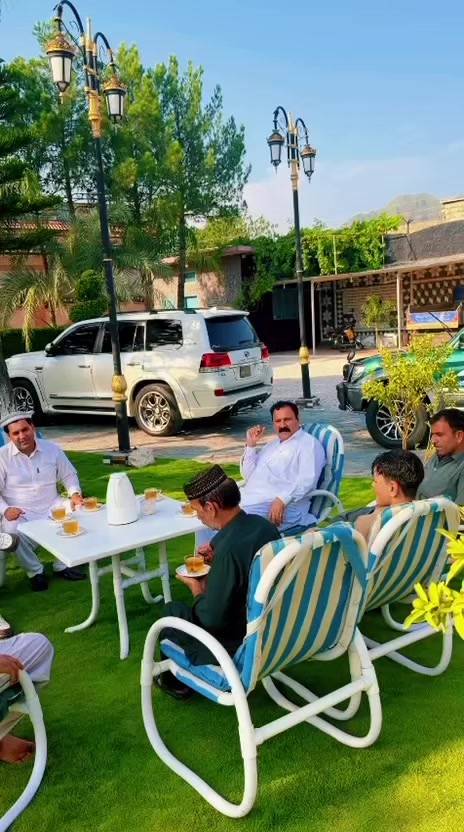 @Malak Nasar khan (MNk)