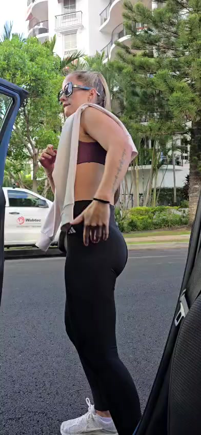 @FitwithCarla