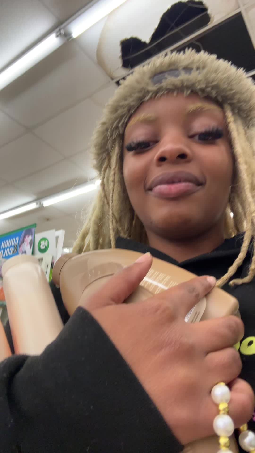 @thehausofvenom