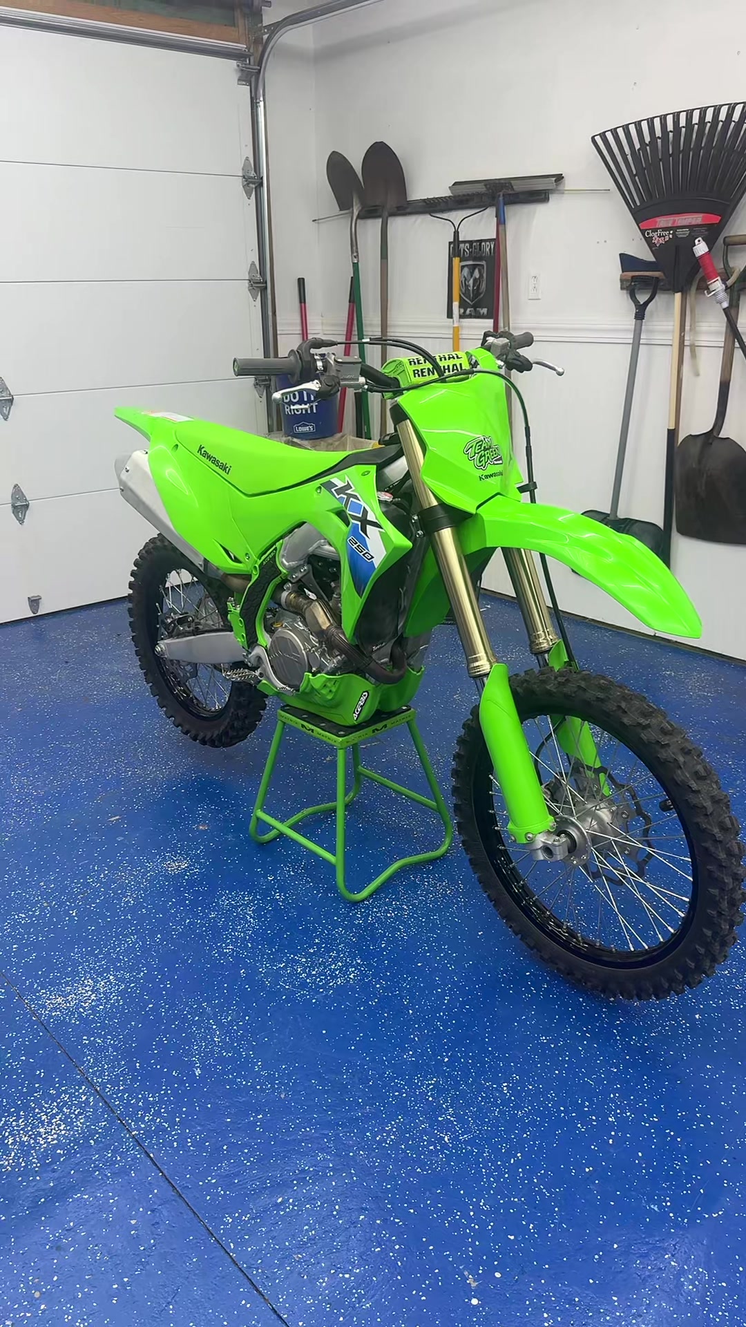 @ThatKawasakiKX250