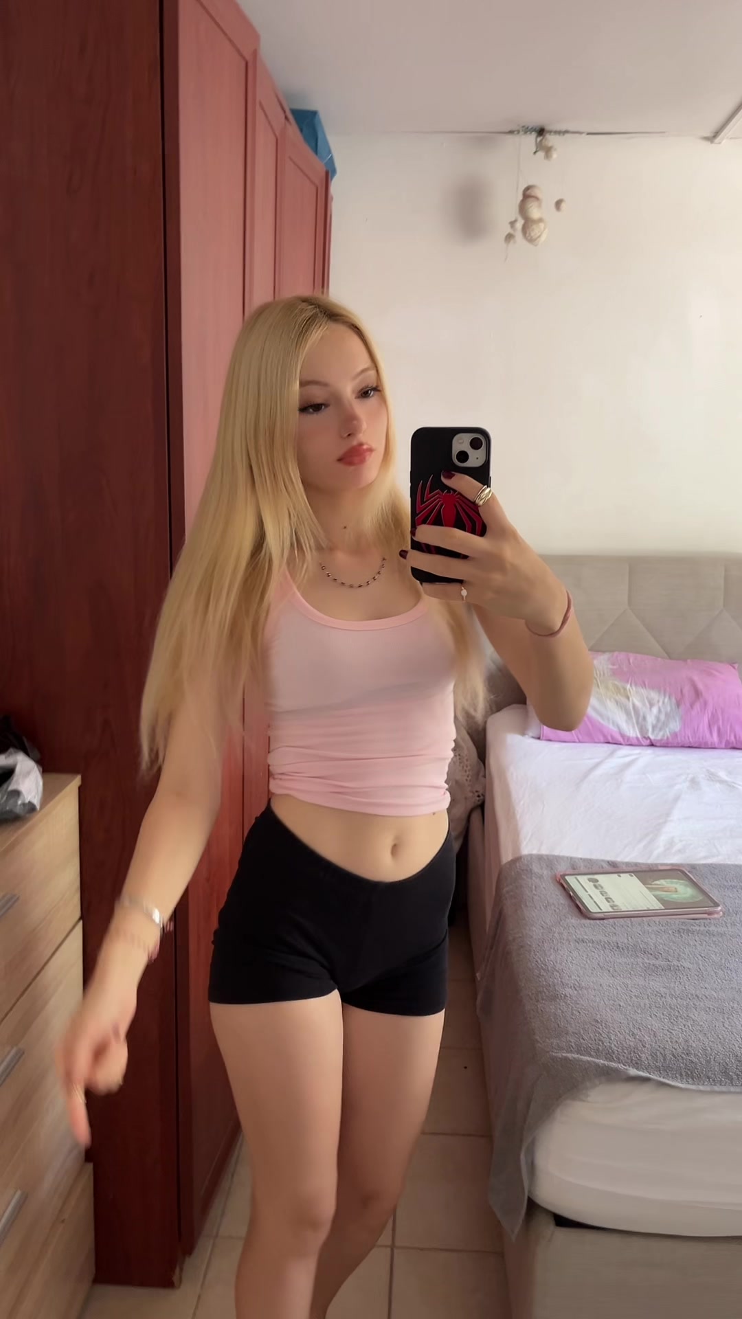 @Ayşenur