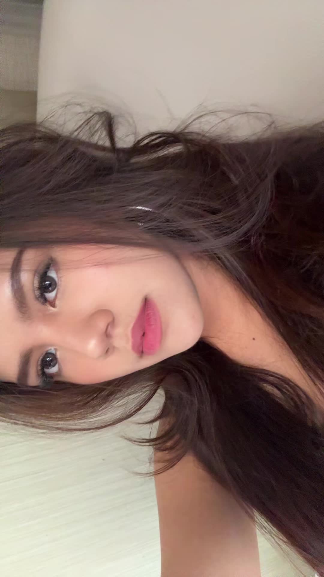 @𝔑