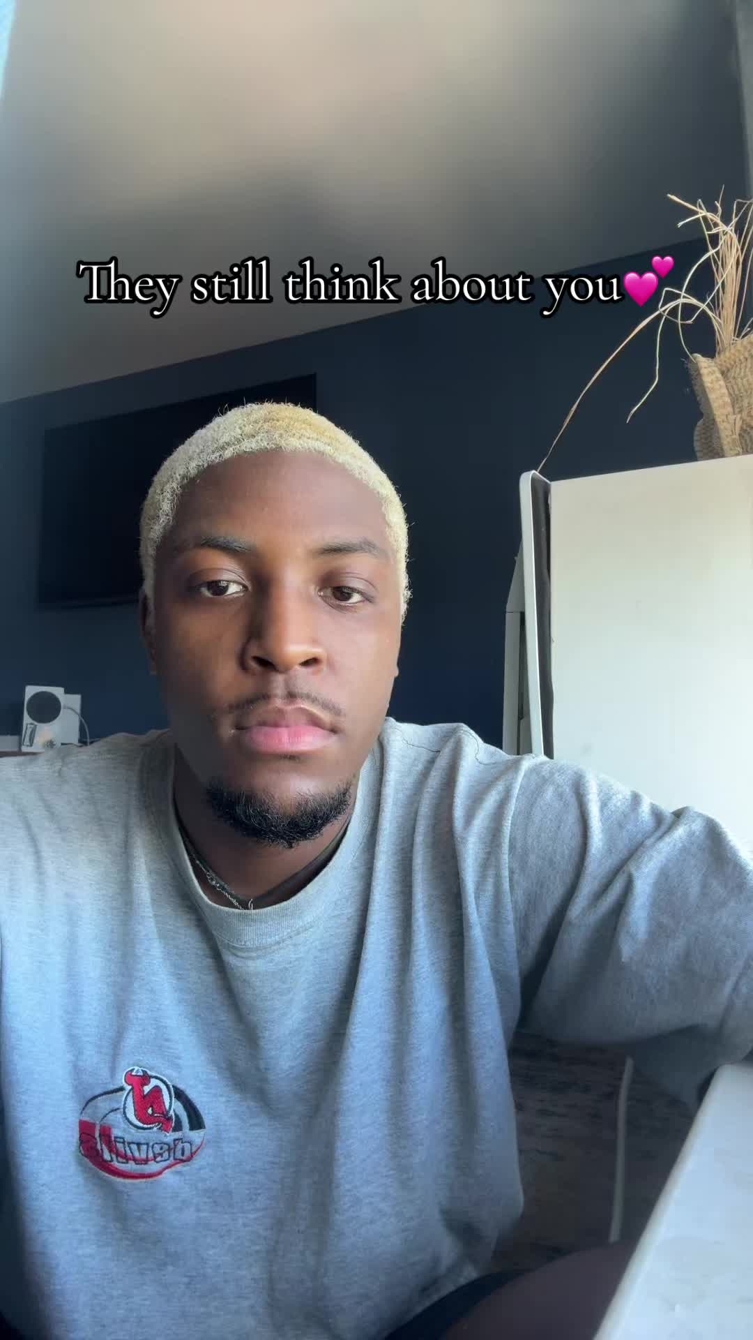 @Cari🦋