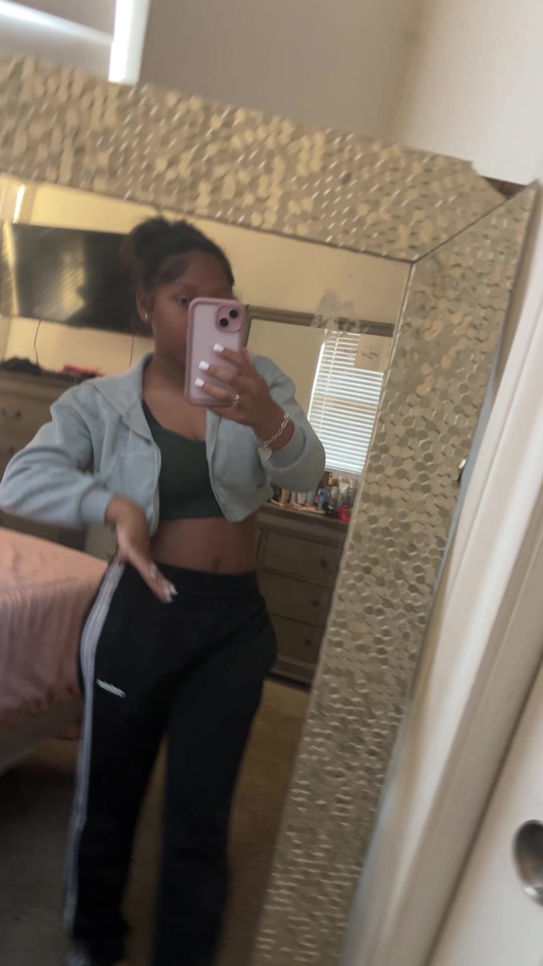 @ipromisethisisntmee