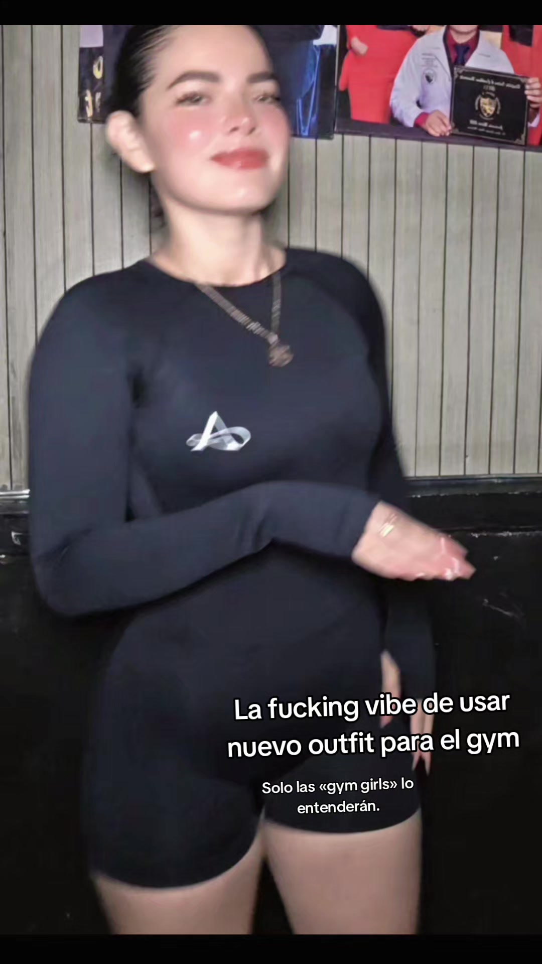 @JASMINA.R 🤠