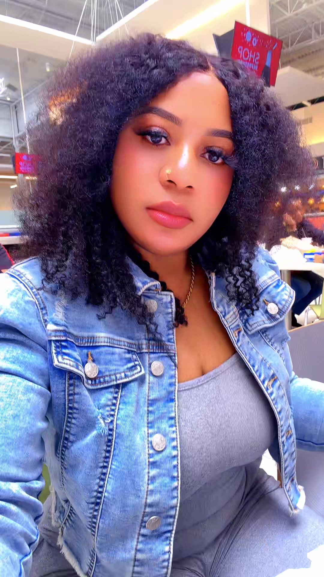 @LolaTokfinds