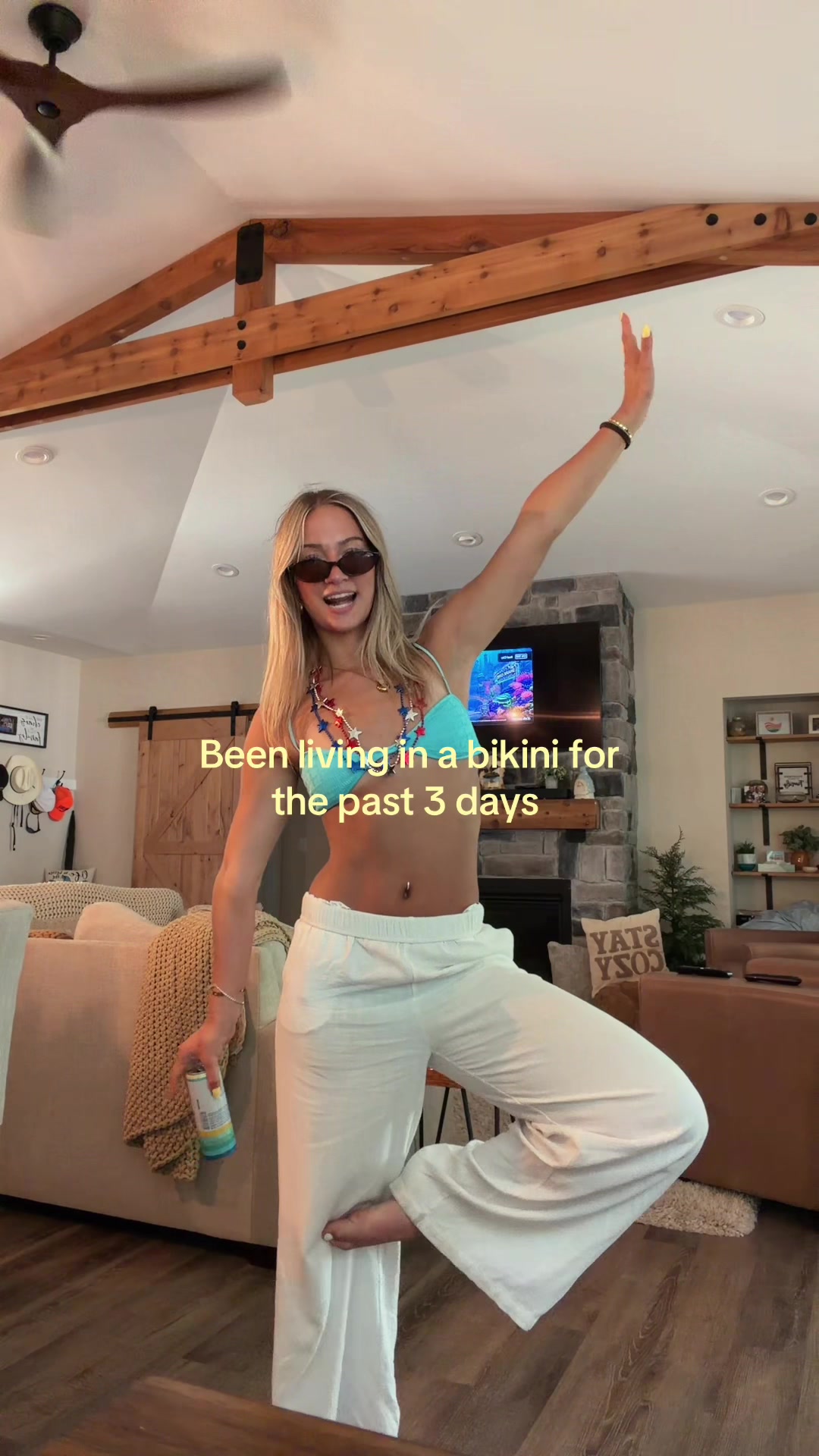@caitlynnavery