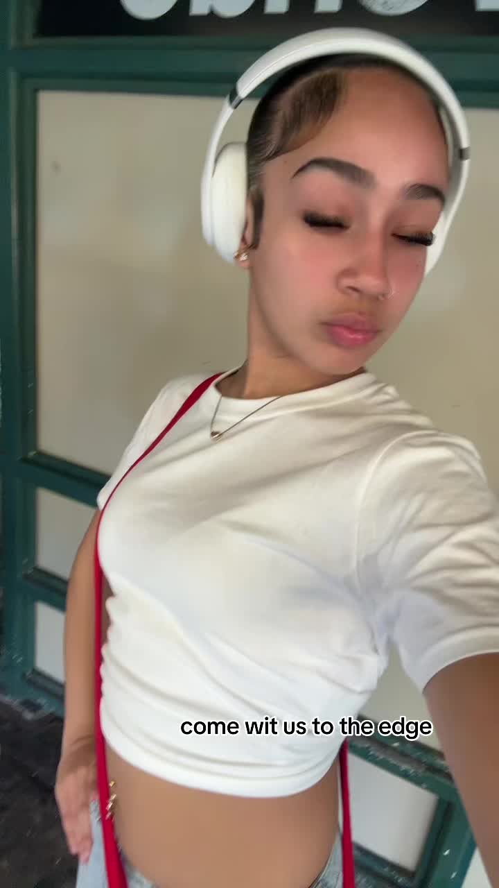 @simply_bribri