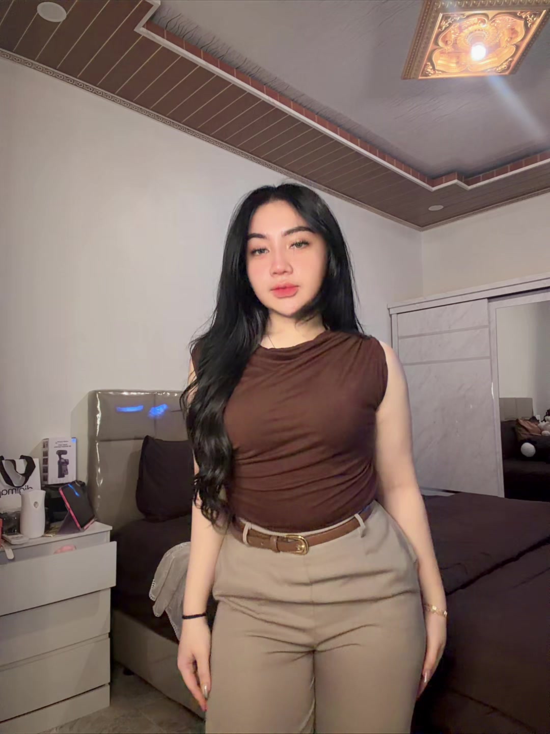 @Haayiiduniaaaaa