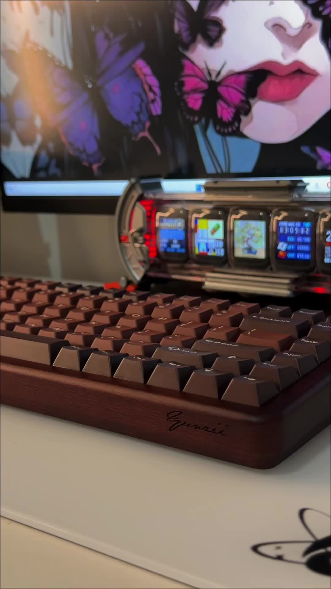 @cozywith_m on IG :)
