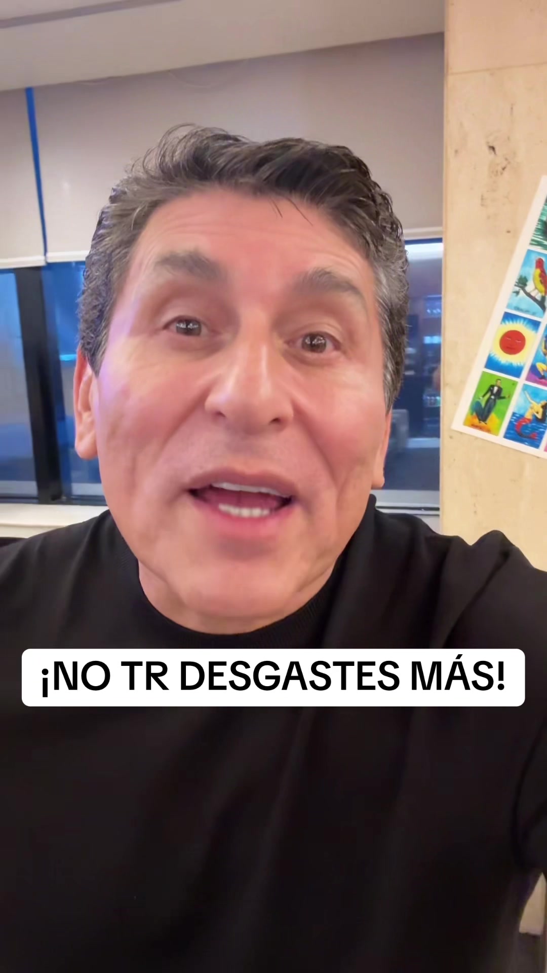 @César Lozano