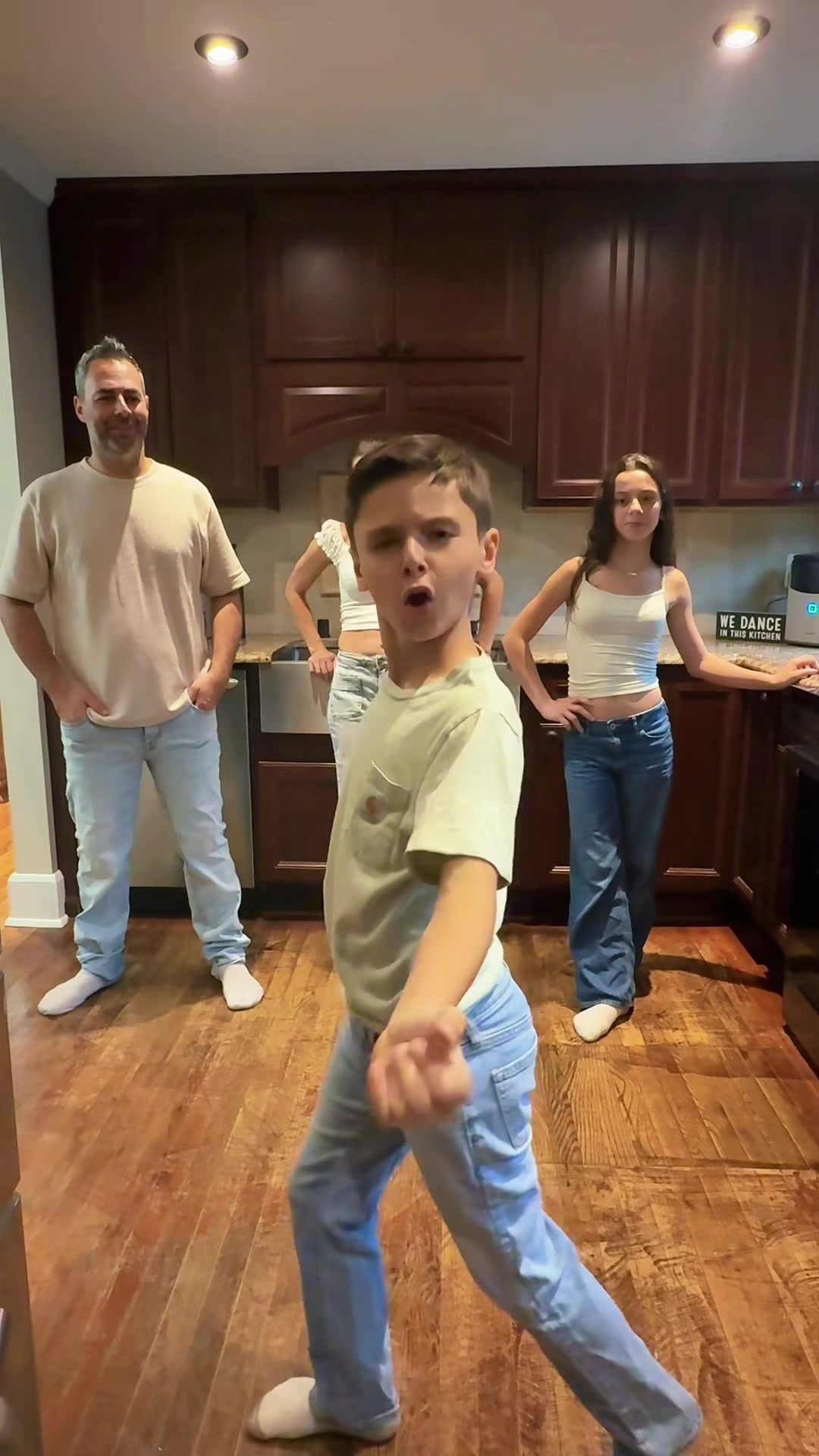 @The Dancing Family